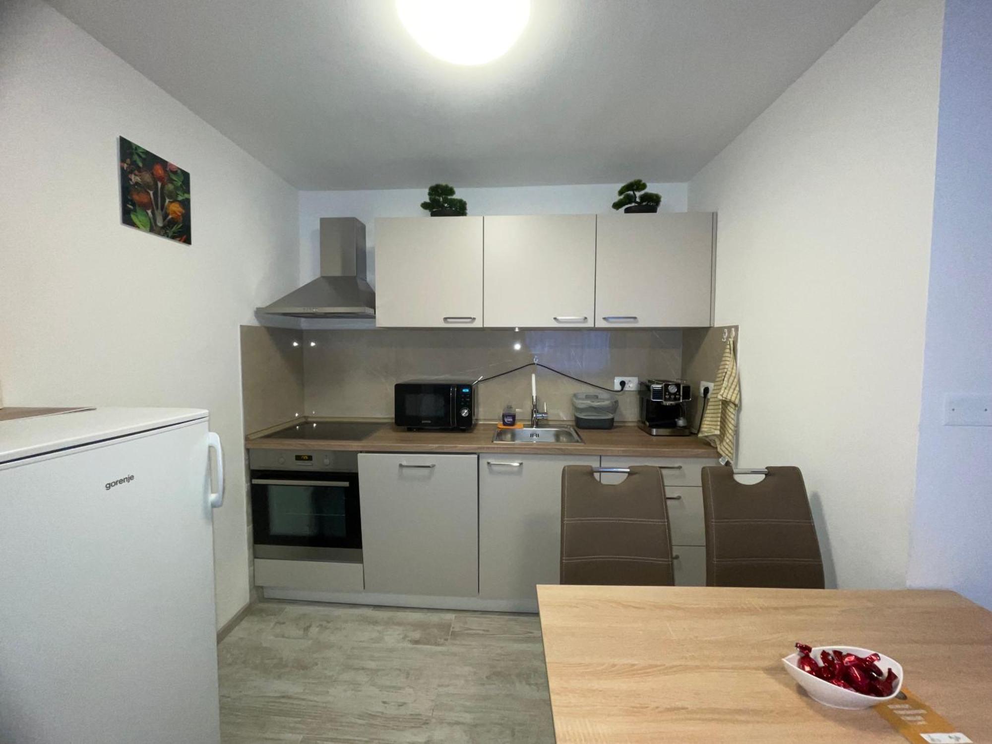 Apartma Dzana Zaga Exterior foto